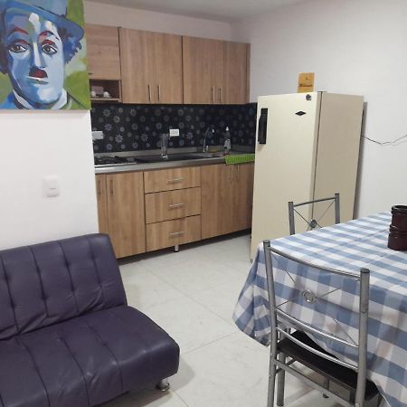 El Paraiso Paisa 5 Minutos Del Malecon Parqueadero Privado A Guatapé Exterior foto